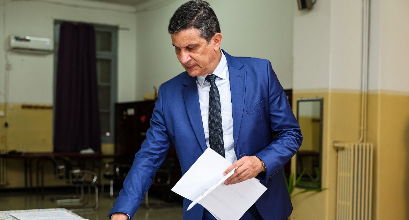 الوزير و الي ولاية الجزائر