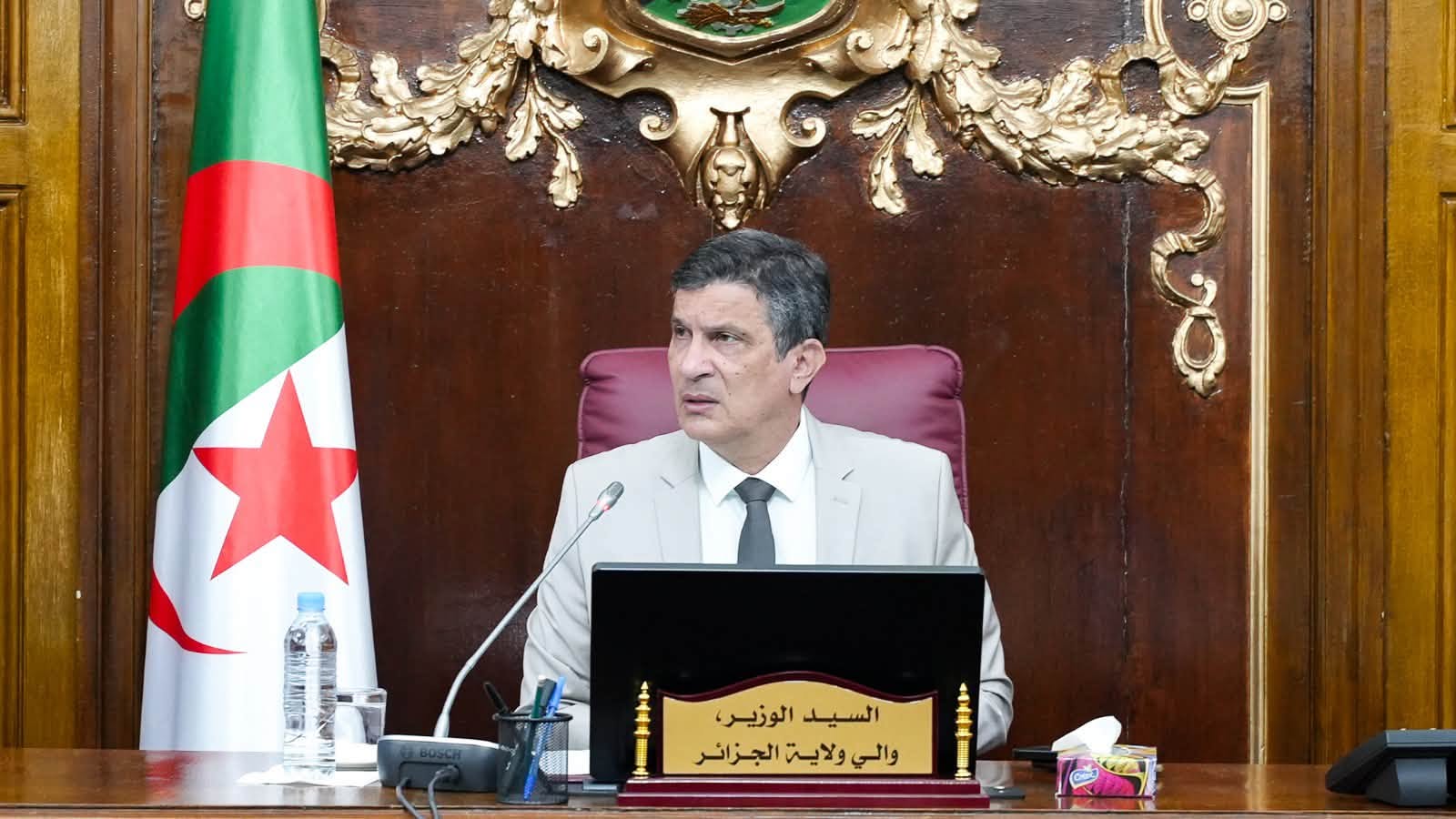 الوزير والي ولاية الجزائر يترأس اجتماعا لمتابعة عدد من الملفات الهامة