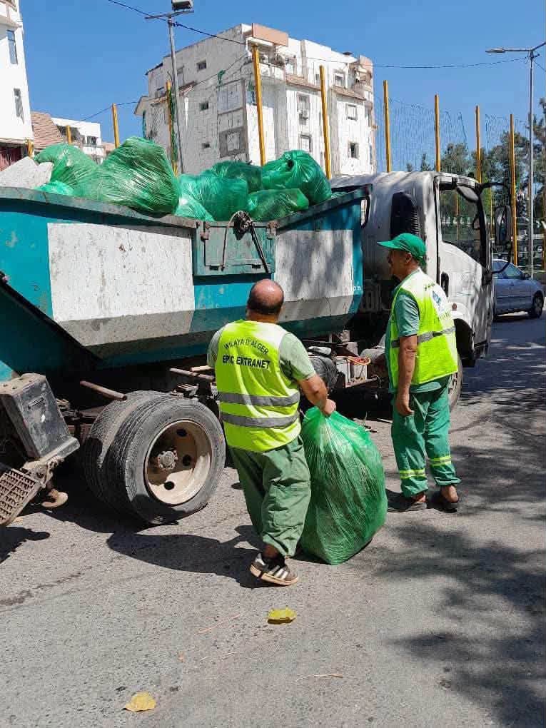 حملة التنظيف الكبرى للعاصمة   نتعاونوا شوية حومتنا تبقى نقية